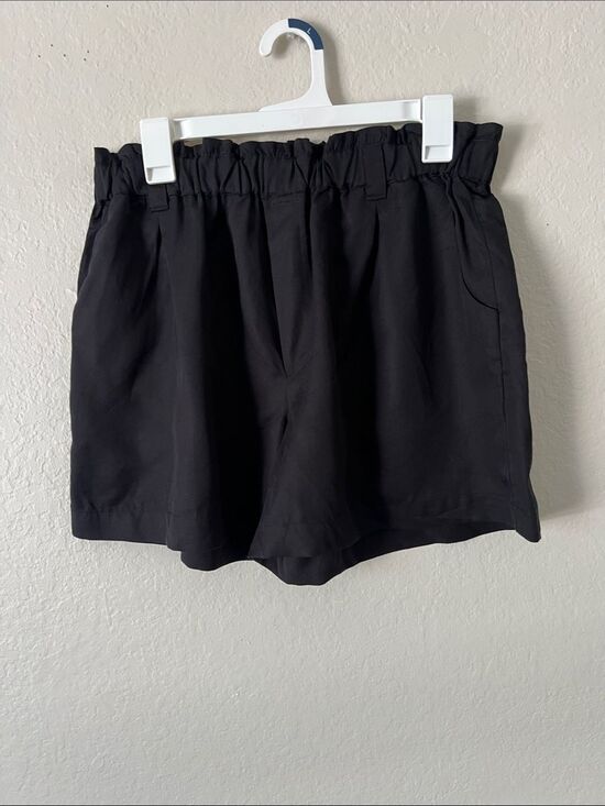 Paradis Pants - Like New! PARADIS 100% Lyocell Shorts Black in Size S
